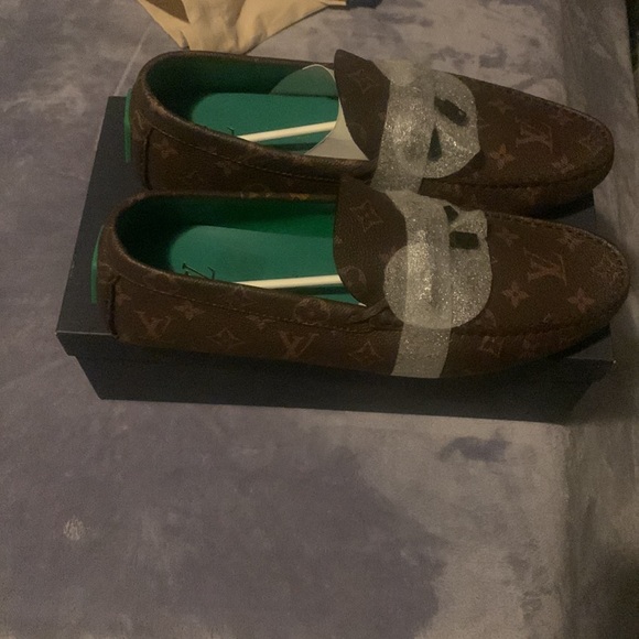 Louis Vuitton loafers - Picture 6 of 8